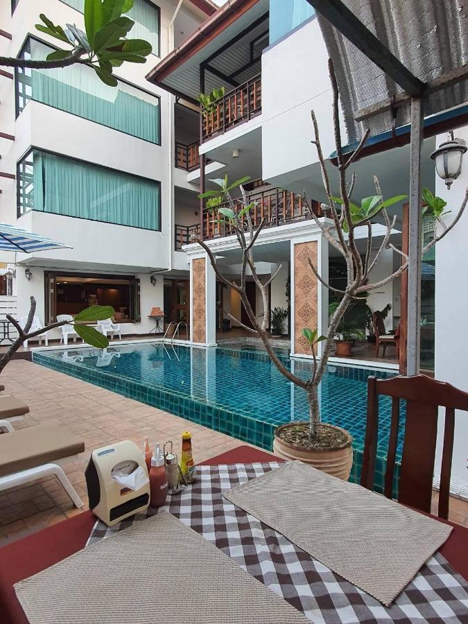 Goldenbell Hotel Chiangmai Chiang Mai Exterior photo